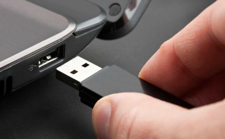 de-verdad-sirve-para-algo-retirar-de-forma-segura-una-memoria-usb